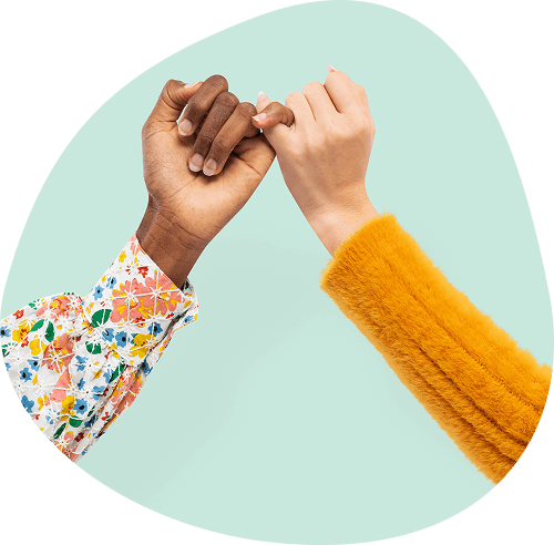 Photo de deux mains se tenant et serrant le petit doigt Photo de deux mains se tenant et serrant le petit doigt